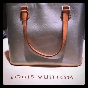 Authentic Louis Vuitton Vernis Houston